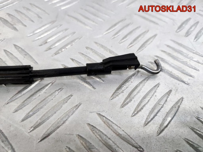 Трос открывания передней левой двери VW Golf 5