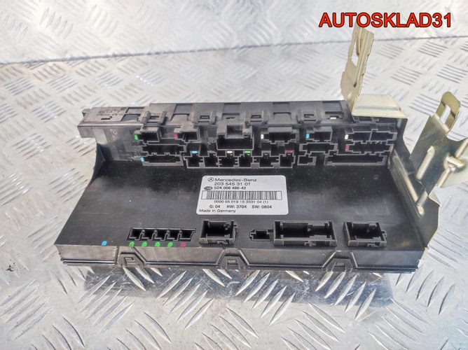 Блок предохранителей Mercedes W203 A2035453101