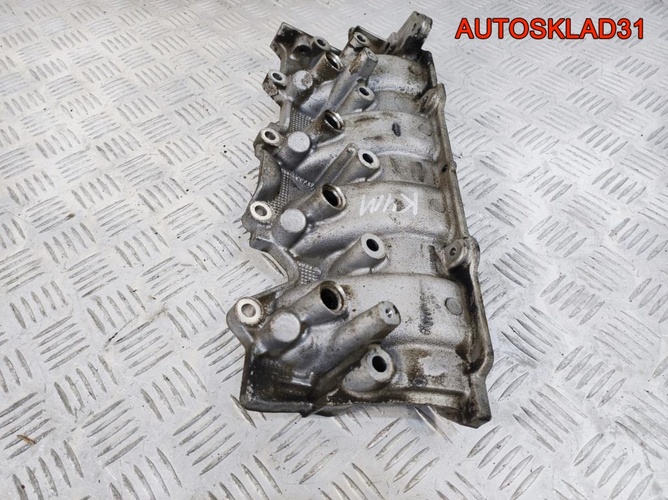 Коллектор впускной Renault Logan K4M 8200113127