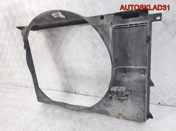 Диффузор вентилятора BMW E38 17111702893 Бензин