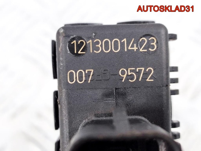 Моторчик стеклоподъемника Opel Zafira B 13132435