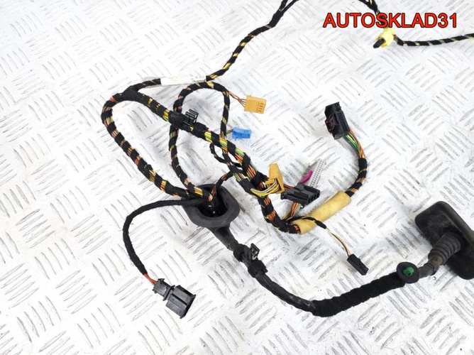 Проводка двери передней лево VW Golf 6 5K3971120BF