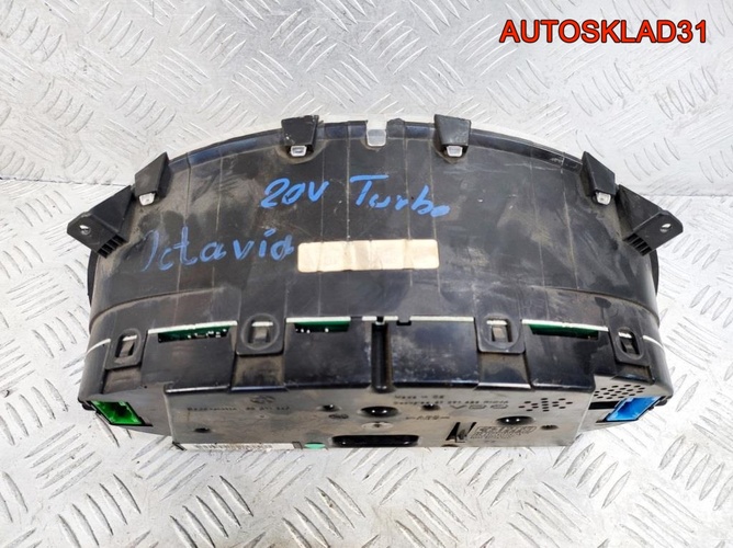 Панель приборов Skoda Octavia A4 AGU 1U1919033C