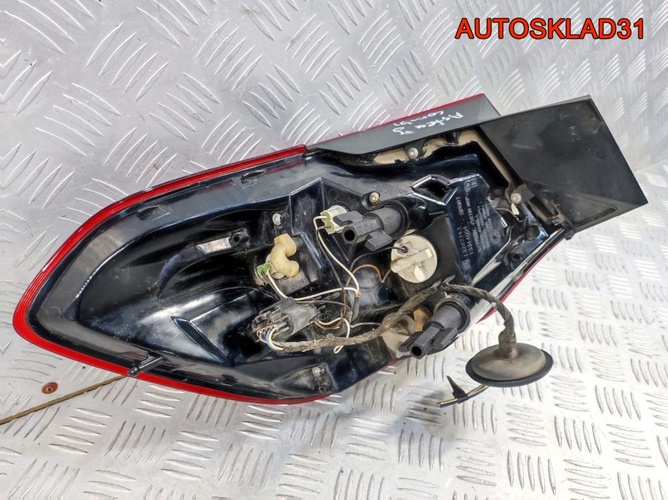 Фонарь задний наружный правый Opel Astra J Combi 13314051