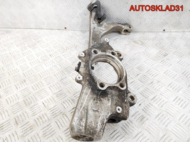 Кулак передний левый Audi A6 C6 4F0407241E
