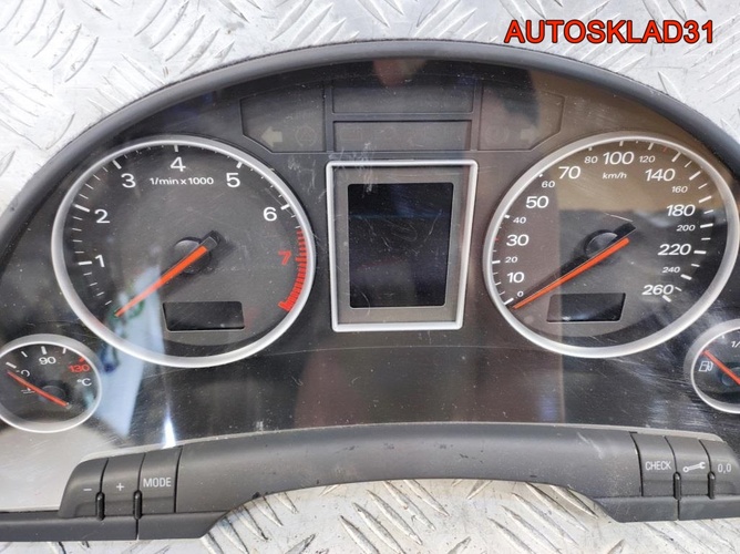 Панель приборов Audi A4 B6 8E0920900HX Бензин