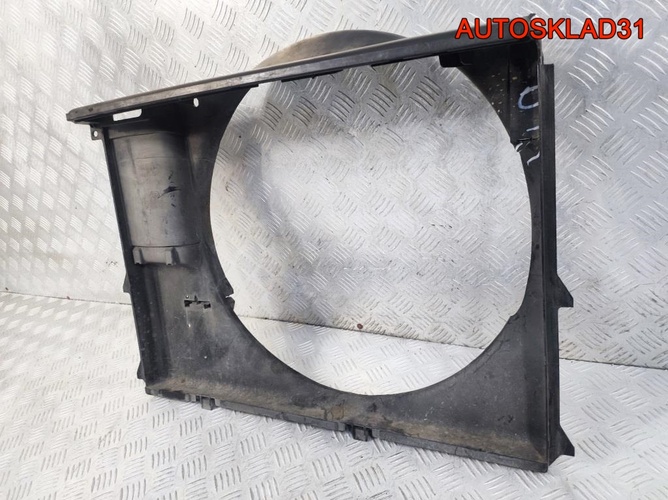 Диффузор вентилятора BMW E38 17111702893 Бензин