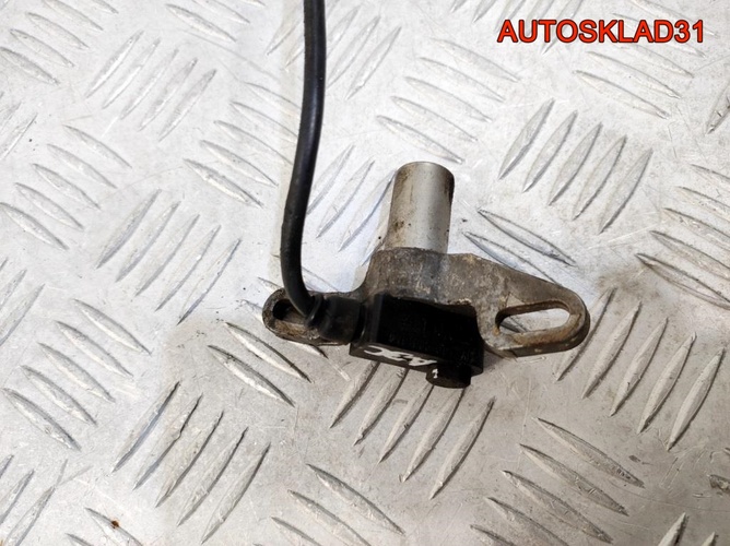 Датчик коленвала Audi 100 C4 2,5 AAT 034905381A