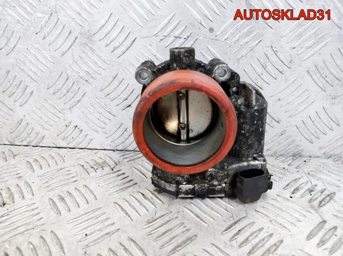 Заслонка дроссельная Mercedes Benz W203 2711410025