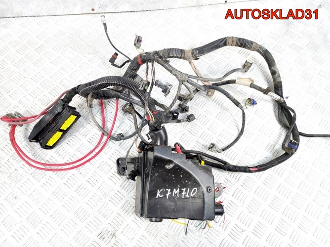 Проводка моторная Renault Logan K7M 710 240111285R