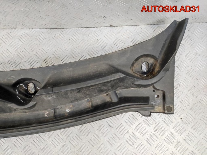 Решетка стеклоочистителя Nissan Qashqai 66862JD900 Решетка стеклоочистителя Nissan Qashqai 66862JD900