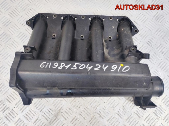 Коллектор впускной Mercedes Vito W638 A6110903337