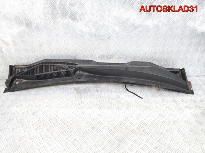 Решетка стеклоочистителя Opel Astra H GTC 24463382 Решетка стеклоочистителя Opel Astra H GTC 24463382