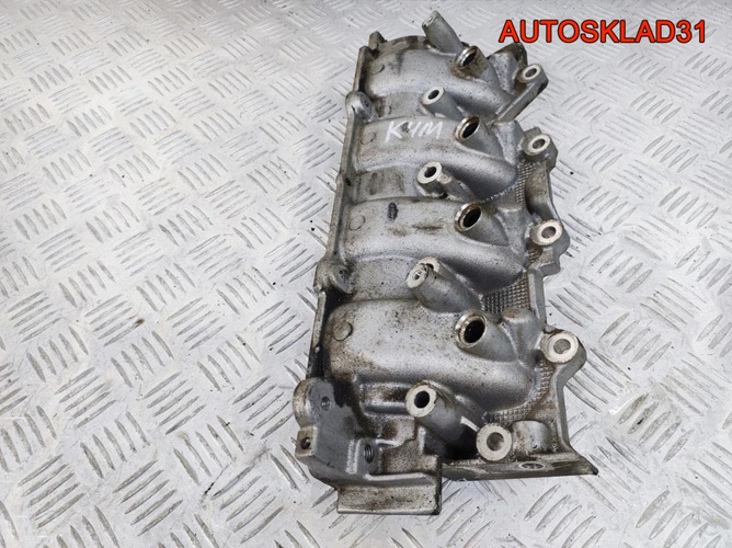 Коллектор впускной Renault Logan K4M 8200113127