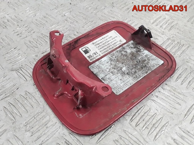 Лючок бензобака для Ауди А4 Б5 8D5809905B Седан