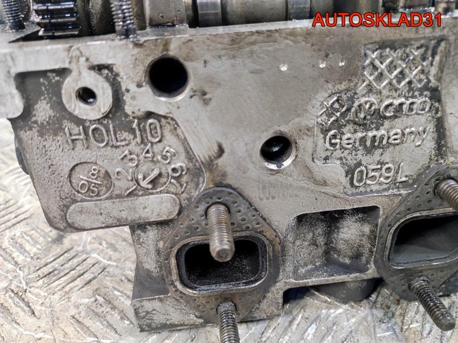 Головка блока левая Audi A6 C5 2,5 BDG Дизель