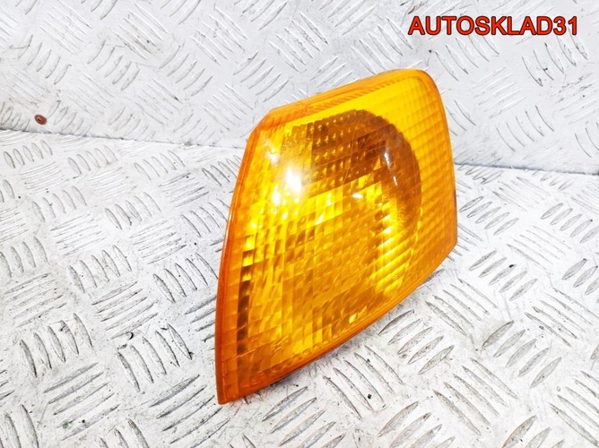 Указатель поворота левый VW Passat B5 3B0953049 Указатель поворота левый VW Passat B5 3B0953049