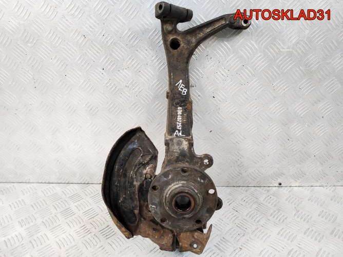 Кулак передний левый VW Passat B5 8D0407257AL