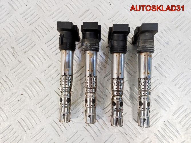 Катушка зажигания Volkswagen Polo 03D905115F