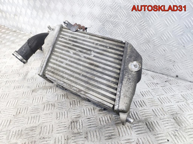 Интеркулер Audi A8 D3 4E0145805D Дизель
