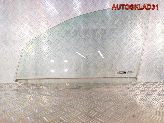 Стекло двери передней левой Ford Fusion 1336305