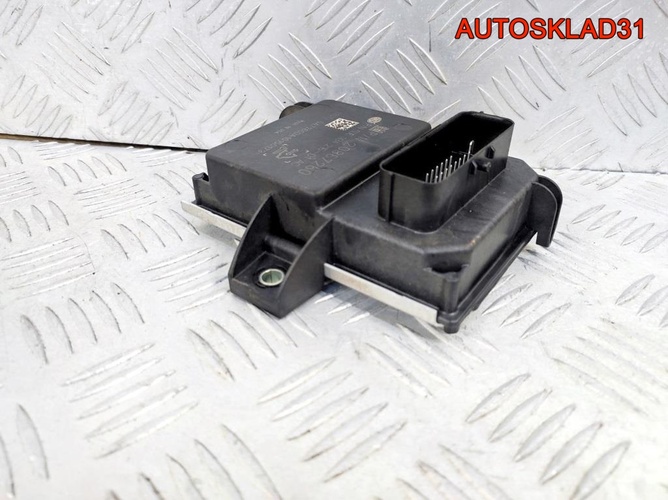 Блок управления бензонасосом Opel Astra J 20867260