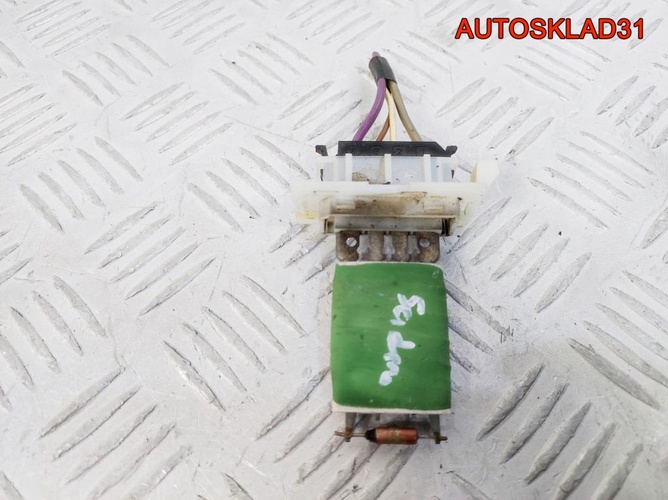 Резистор отопителя Renault Sandero 6001551674