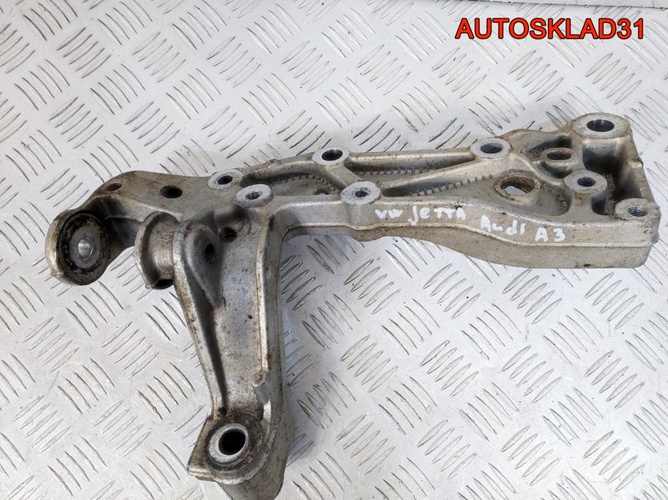 Кронштейн переднего рычага Audi A3 8P 1K0199296E