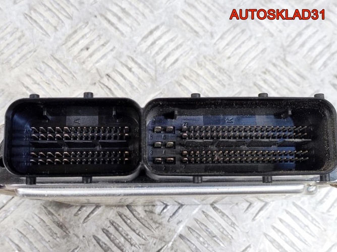 Блок ЭБУ Volkswagen Golf 5 1.6 BLP 03C906056AK