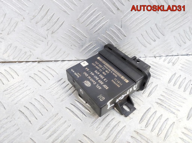 Блок управления светом Opel Astra J 13350670
