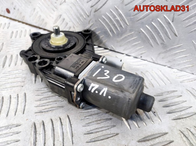 Моторчик стеклоподъемника Hyundai i30 824502R000