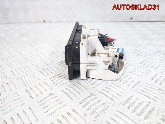 Блок управления отопителем VW Passat B5 1J0819045G