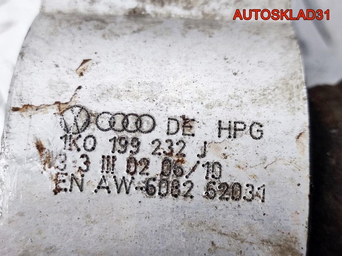 Рычаг передний правый VW Golf 5 1K0407152BC