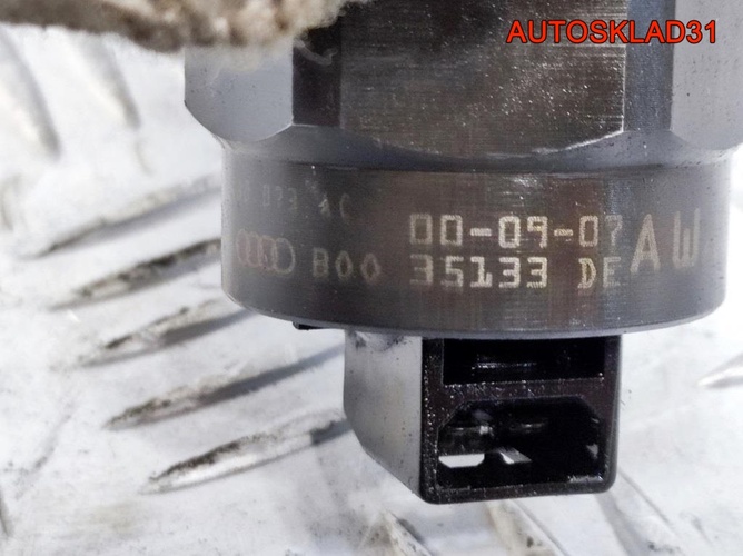 Форсунка дизельная VW Sharan 1.9 AUY 038130073AC