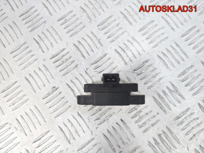 Датчик ускорения Audi 100 C4 443907388