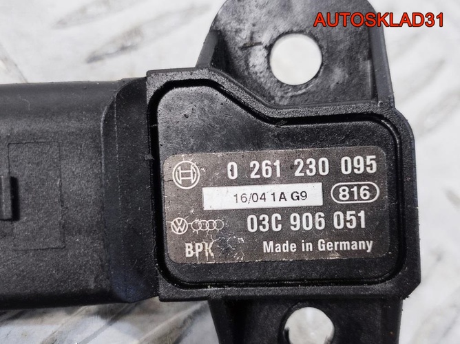 Датчик абсолютного давления Audi A8 D3 03C906051