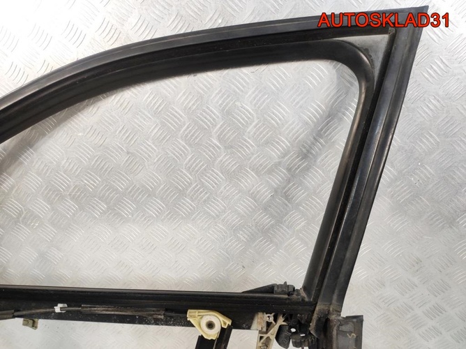 Рамка двери передней левой Audi A4 B 8E0837461A