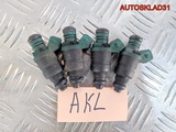 Форсунка топливная VW Golf 4 1,6 AKL 037906031AA (Изображение 1)