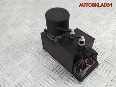 Компрессор центрального замка Audi A4 8L0862257L - АвтоСклад31.рф - авторазборка контрактные б/у запчасти в г. Белгород