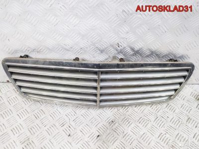 Решетка радиатора Mercedes Benz W203 A2038800183 - АвтоСклад31.рф - авторазборка контрактные б/у запчасти в г. Белгород