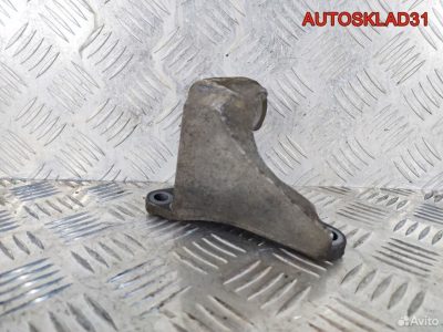 Кронштейн АКПП левый VW Passat B5 8D0399113AA - АвтоСклад31.рф - авторазборка контрактные б/у запчасти в г. Белгород