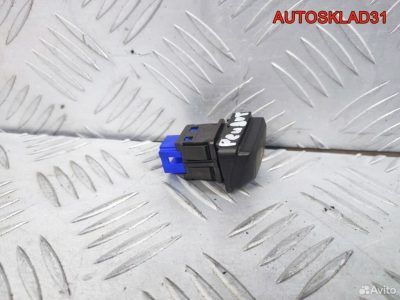 Кнопка аварийной сигнализации Peugeot 208 - АвтоСклад31.рф - авторазборка контрактные б/у запчасти в г. Белгород