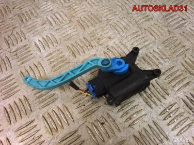 Моторчик заслонки печки VW Golf 5 1K1907511E - АвтоСклад31.рф - авторазборка контрактные б/у запчасти в г. Белгород