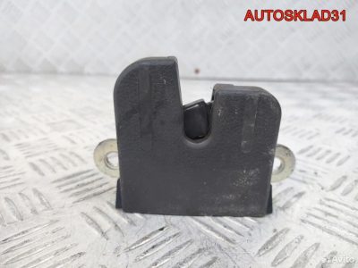 Замок крышки багажника VW Passat B6 1K6827505C - АвтоСклад31.рф - авторазборка контрактные б/у запчасти в г. Белгород