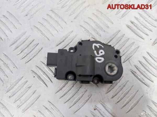 Фаркоп Mercedes Benz Sprinter 902 - АвтоСклад31.рф - авторазборка контрактные б/у запчасти в г. Белгород