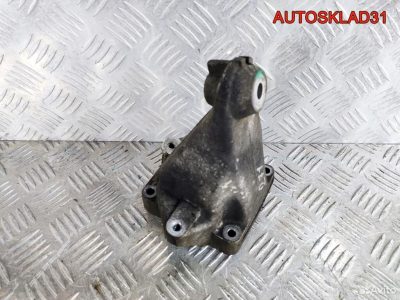 Кронштейн двигателя левый Mercedes W203 2712230904 - АвтоСклад31.рф - авторазборка контрактные б/у запчасти в г. Белгород