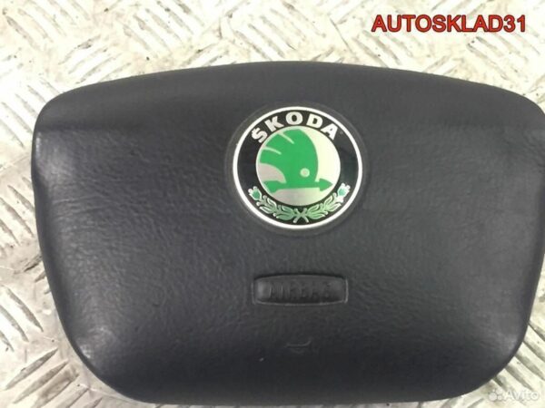 Корпус термостата Volkswagen Golf 4 032121111BB - АвтоСклад31.рф - авторазборка контрактные б/у запчасти в г. Белгород