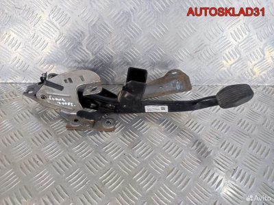 Педаль тормоза МКПП Ford Focus 2 4M512467AR - АвтоСклад31.рф - авторазборка контрактные б/у запчасти в г. Белгород