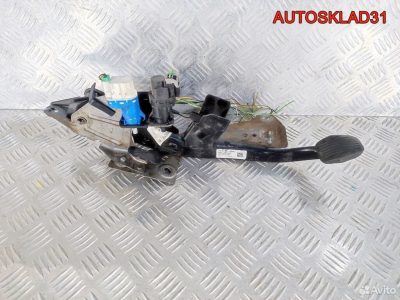 Педаль тормоза МКПП Ford Focus 2 4M512467AN - АвтоСклад31.рф - авторазборка контрактные б/у запчасти в г. Белгород