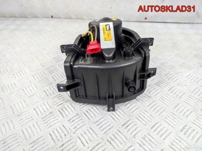 Моторчик отопителя Volkswagen Golf 3 1H1820021 - АвтоСклад31.рф - авторазборка контрактные б/у запчасти в г. Белгород
